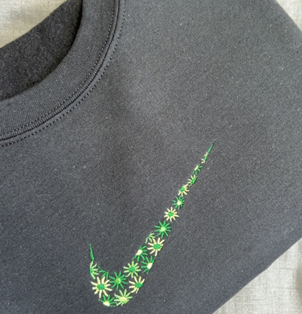 Nike Floral Tick Hoodie Sweatshirt - Image 9