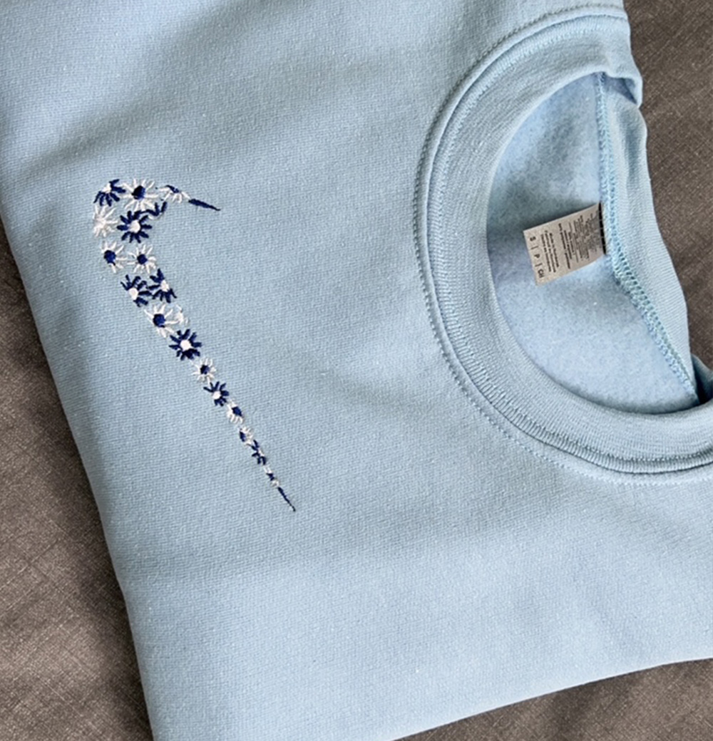 Nike Floral Tick Hoodie Sweatshirt - Image 10