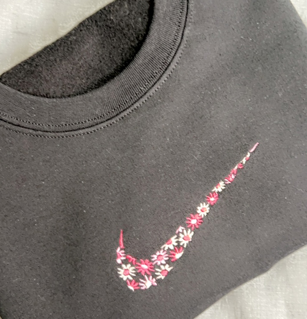 Nike Floral Tick Hoodie Sweatshirt - Image 5